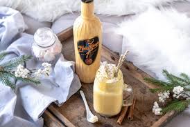 Eggnog Rezept Fur Cremigen Eierpunsch Mit Eierlikor Rezept Eierpunsch Rezept Eierpunsch Eggnog Rezept