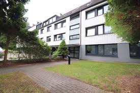 Hier findet man viele sanierte altbauten inmitten einer multikulturellen szene und mit dem reiz der nähe zum elbufer. Wohnung Mieten Hamburg Feinewohnung De