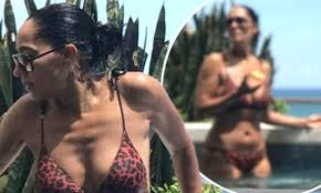 Tracee Ellis Ross 48 Looks Incredible In A Skimpy Red Bikini In Throwback Snaps Daily Mail Online