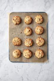Jamie Oliver S Apple Crumble Cookies Recipe Jamie Oliver Recipes Biscuit Recipe Food