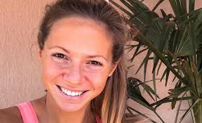 Boglarka kapas boglarka kapas is a hungarian olympian and distance freestyle specialist. A Koronavirusos Kapas Boglarka Igy Erzi Magat Well Fit