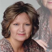 Discussion about the song Bobby's Girl from the 1960s