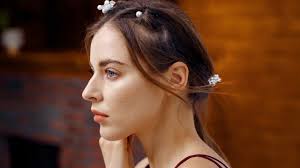 Amazon.com : 64 Pieces Hair Accessory Set: 20 Flower Rhinestone Sticks, 20  Pearl Pins, 3 Crystal Combs, Pearl Vine, 20 U-Shaped Clips (Novel Style) :  Beauty & Personal Care