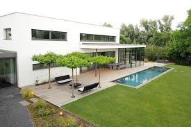 Swimming Pool In Freizeitterrasse Integriert Privatgarten Garten Landschaftsarchitektur