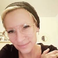 40+ "Caroline Blain" profiles