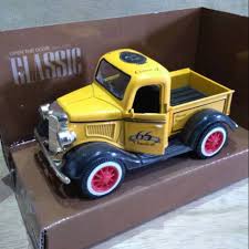 We normally stop at the galleria food court for lunch; Miniatur Mobil Ford Pick Up Jadul Kuning Skala 36 Shopee Indonesia