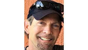 Donald Begley's Instagram, Twitter & Facebook