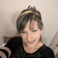 Cindy Woolsey's Instagram, Twitter & Facebook