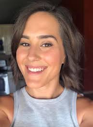 I'm obsessed with her beauty and makeup looks. ♥️♥️♥️♥️