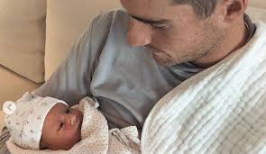 John isner and his wife madison mckinley welcomed their second child john hobbs isner on sunday. John Isner Tochterchen Hunter Grace Ist Da Tennisnet Com