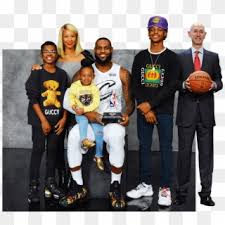 Eldest son of nba superstar lebron james and savannah brinson who was already gaining recruitment interest at the age of 9 from ohio state head coach thad matta as well as kentucky head coach john calipari. Reason Lebron James Family Hd Png Download 924x844 4329529 Pngfind