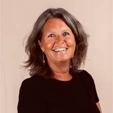 Op woensdag 20 mei is mijn laatste werkdag bij het Leger des Heils. Na ruim  13 mooie jaren bij het Leger des Heils te hebben gewerkt in verschillende  functies werd het tijd