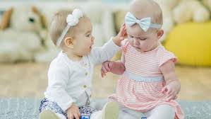 Ada cara yang alami, ada juga cara medis. Cara Membuat Anak Kembar Faktor Penentu Risikonya