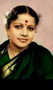 Namo! Gracious Lord of all the buddha families, The nature and embodiment  of every refuge, To you, the Lotus-Born, my jeweled crown, I bow in homage!  If I were to instruct others