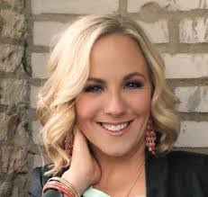 Ashley Dippel's Instagram, Twitter & Facebook