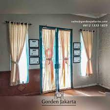 Bahan menggunakan minimal 2 sampai 2,5 kali lebar kaca jendelanya karna untuk kerutannya. Gorden Untuk Rumah Minimalis Model Kupu Kupu Di Condet Jakarta Timur Gorden Jakarta