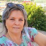 Adriana Peebles's Instagram, Twitter & Facebook