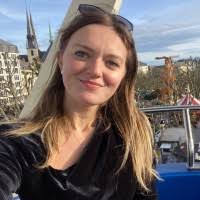 1200+ "Sandra" profiles