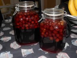 Se va folosi alcool dublu rafinat (de 96 de grade). Cea Mai BunÄ VisinatÄ FÄcutÄ In CasÄ ReÅ£etÄ