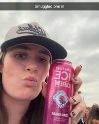 Laci Brown (@laci_is_weird) • Instagram photos and videos