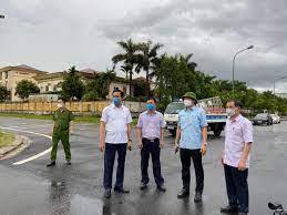 Đây là loạt chân váy dễ gây tình trạng sến rện được gái pháp xử lý ngon ơ bởi lối mix đồ đỉnh cao, kết quả vô cùng mỹ mãn! Ha TÄ©nh Phat Hiá»‡n 2 Ca Bá»‡nh DÆ°Æ¡ng Tinh Vá»›i Sars Cov 2