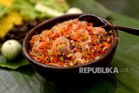 Jumlah ayam betutu khas bali kabupaten tulungagung, jawa timur. Ini Dia Ciri Khas Masakan Bali Republika Online