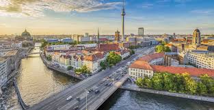 Die besten angebote für günstige flüge nach in frankfurt kostet eine fahrt mit den öffentlichen verkehrsmitteln 2,75 €. Ice Frankfurt Nach Berlin Ab 9 99 Zug Tickets Trainline