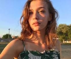 Fardin Razizadeh Adli Kullanicinin Melisa Dongel Panosundaki Pin Unluler Oyunculuk Kizlar