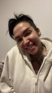 Stephanie Strachan's Instagram, Twitter & Facebook