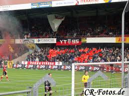 Die vereinsfarben sind rot und schwarz. Neuchatel Xamax Servette Genf 6 1 Am 24 04 2004 Cr Fotos De