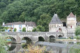 Highlights and attractions including the troglodyte caves and 'wall of brantome sits on a bend of the river dronne that encircles a large part of the town and the steep. Brantome Les Rivieres