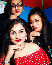 The Golden Shots 2021 with Swaati, Ranjana & Reena Proudly brought to you  by DB Beer (Ashabhai), CK's Ezy Buy, Vodafone Stay tuned till Midnight to  welcome 2022 Stay tuned