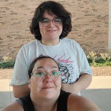 My water mixup of the day!💦😉 I found some new water flavor packets today  at Walmart I'm super excited to try them! unicorn 🦄 and a packet of peach  🍑 plus a