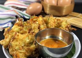 Di beberapa daerah bakwan juga sering dijadikan menu takjil wajib beserta lontong dan gorengan lainnya. Resep Bakwan Sayur Kriuk Cemilan Gorengan Yang Renyah