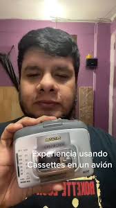 Experiencia usando un “walkman “ Aiwa en un avión #plane #fly #walkman...
