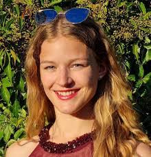 Linda Laible's Instagram, Twitter & Facebook