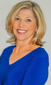 Sandy Deaton's Instagram, Twitter & Facebook