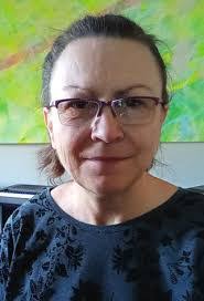 Elinor Dvir's Instagram, Twitter & Facebook