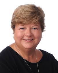 Sandra Lamore's Instagram, Twitter & Facebook