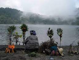 Hoy 29 de Octubre llegan las almas de las personas que murieron de forma  violenta, asesinadas, ahogadas, ahorcadas, quemadas, o que cometieron  suicidio y permanecerán entre nosotros hasta el día 2 de