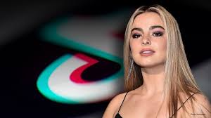 It was released on 22 march 2020 and peaked at number 76 on the aria charts. Addison Rae Releases Debut Single Obsessed Ginx Esports Tv