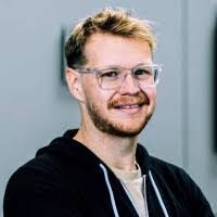 Lloyd Mcallister's Instagram, Twitter & Facebook