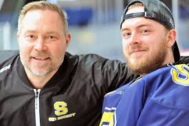 Ski Hockey (@SkiHockey)