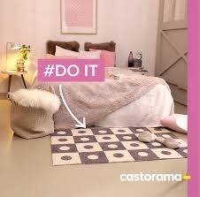 Diy Fabriquez Un Tapis Avec Une Chute De Moquette Vos Pieds Vont Aimer Sortir Du Lit Avec Ce Doit Upcycling Tout Doux Castorama Di Diy Furniture Decor