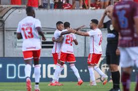 Thainá Santos é a nova presidente do Grêmio Estudantil da Escola Cruz de  Malta