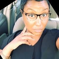 Alex Grady's Instagram, Twitter & Facebook