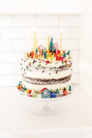 Decorating a small home might seem like a bit of a challenge at first. Edible Obsession Holiday Cake Decorating Ideas Lauren Conrad Holiday Cake Decorating Christmas Cake Holiday Cakes