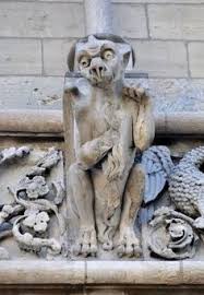 Stock Photo Gargouille Statues Et Eglise