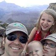 Lauri Moody's Instagram, Twitter & Facebook