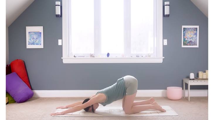 Feel-good morning yoga stretch routine